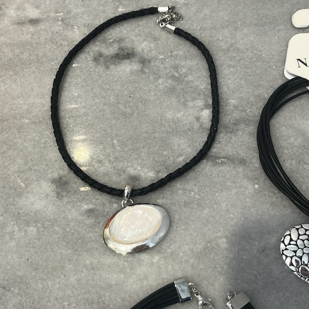 Lot Of 3 Leather, Silver Chokers- NAPIER Pebble, RMN Abalone, Silver & Leaf - Picture 3 of 7